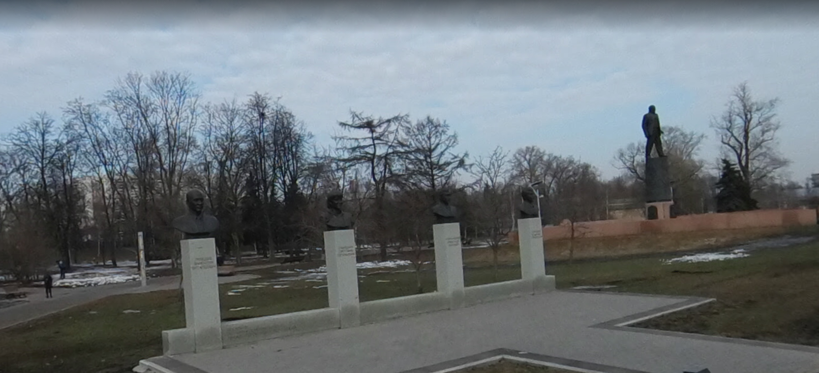 Monument to the twice Heroes of the Soviet Union