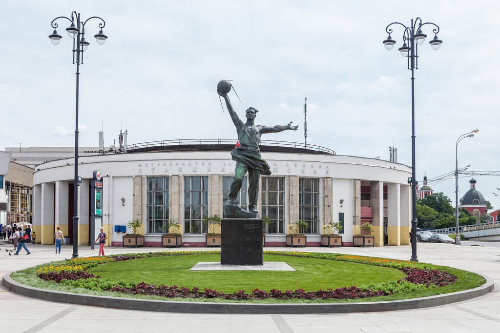 Monument to the creators of the first satellite of the Earth