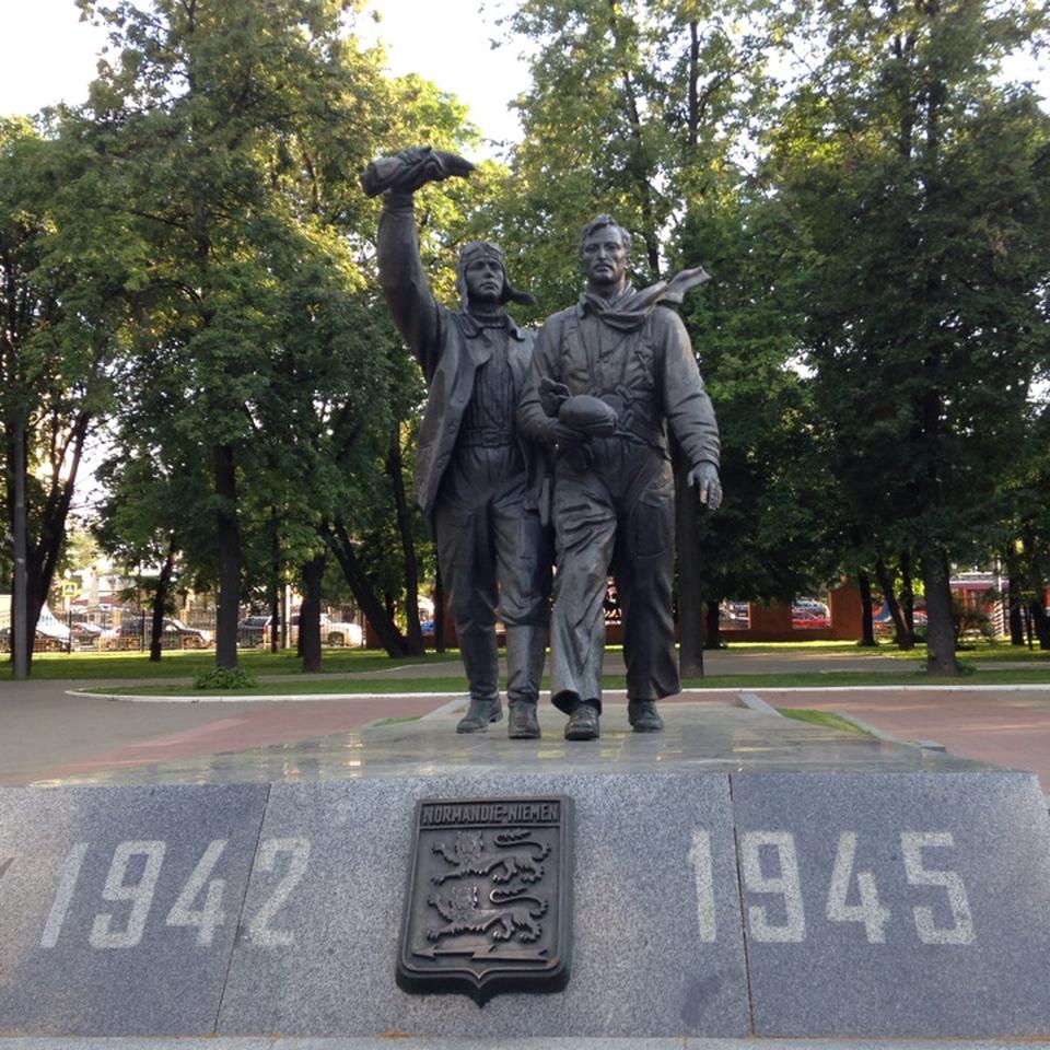 Monument to soldiers of the 18th Air Regiment «Normandie-Neman»